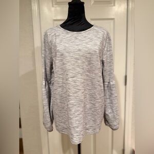 Pebble and Stone Gray Long-Sleeve Crew Neck Top with Elastic Cuff Sleeve Size XL